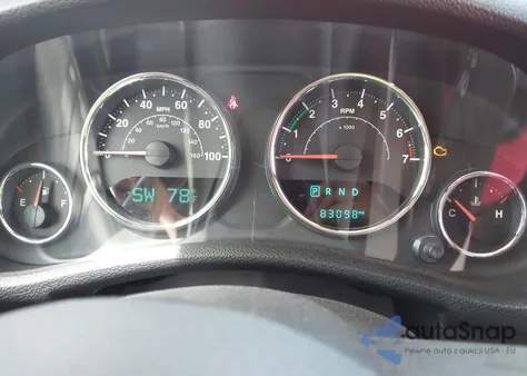 2018 Jeep Wrangler Jk Unlimited Sahara 4X4 from USA, damaged, VIN 1C4BJWEGXJL937520